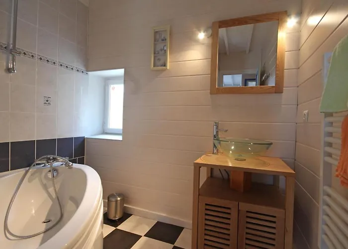 Дом отдыха Maison Spacieuse Avec Jardin, Animaux Acceptes, Wifi - Fr-1-497-10 Feings (Orne)