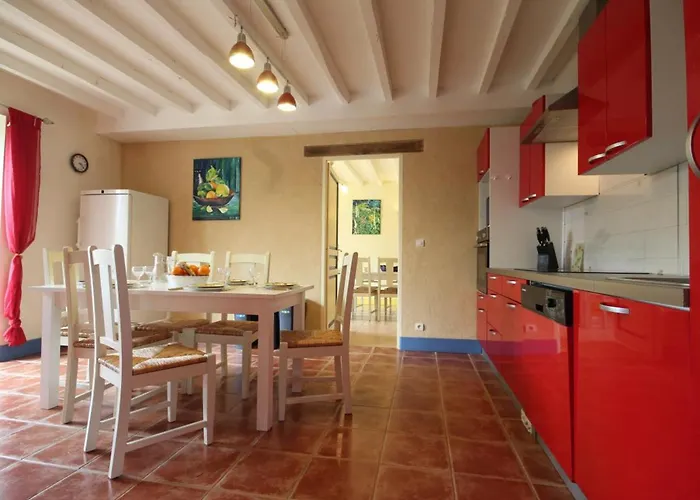 Maison Spacieuse Avec Jardin, Animaux Acceptes, Wifi - Fr-1-497-10